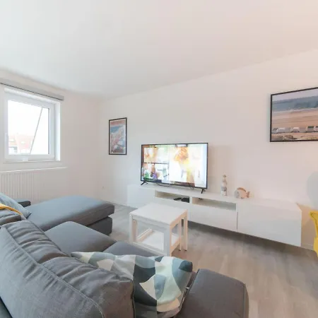 Medano With Parking & Balcony By Interhome Lägenhet *